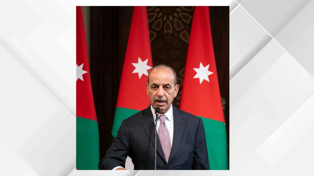 وزير الادارة المحلية يوجه البلديات للتعامل مع حالة عدم استقرار جوي