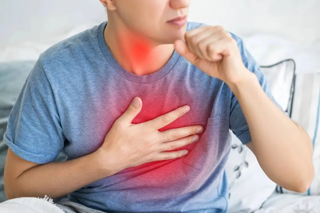 الكحة يمكن أن تنقذك من الأزمة القلبية.. حقيقة أم خرافة؟
