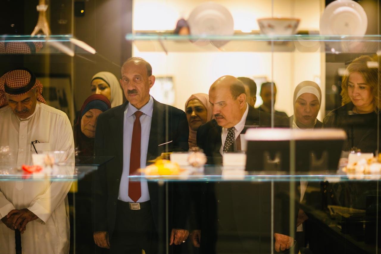 وفد ملتقى النشامى للجالية الأردنية حول العالم يزور مواقع التراث الملكي والقبور الملكية في الديوان الملكي الهاشمي العامر