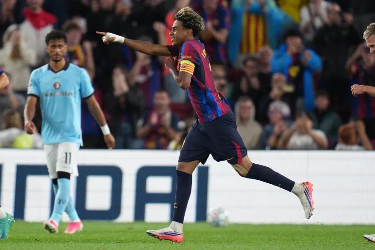 لامين جمال يطارد رقم مبابي القياسي في دوري أبطال أوروبا