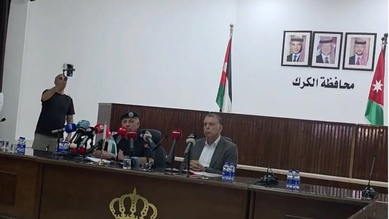 مؤتمر صحفي لوزير الداخلية ومدير الأمن العام بالكرك
