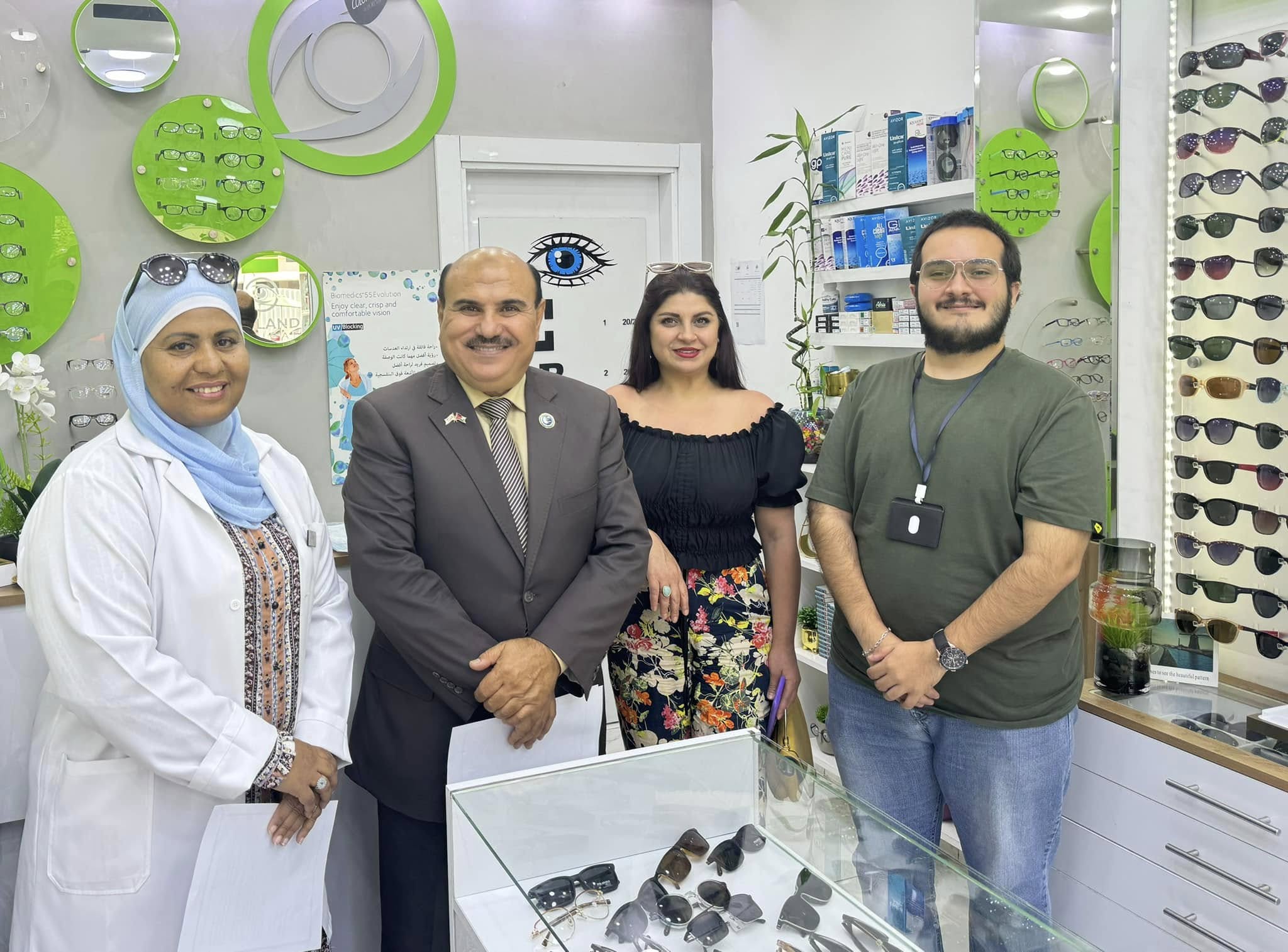 لحاملي بطاقة مغترب خصومات 50% على نظارات البراندات العالمية و 35% على النظارات الطبية مع فحص بصر مجانيّ